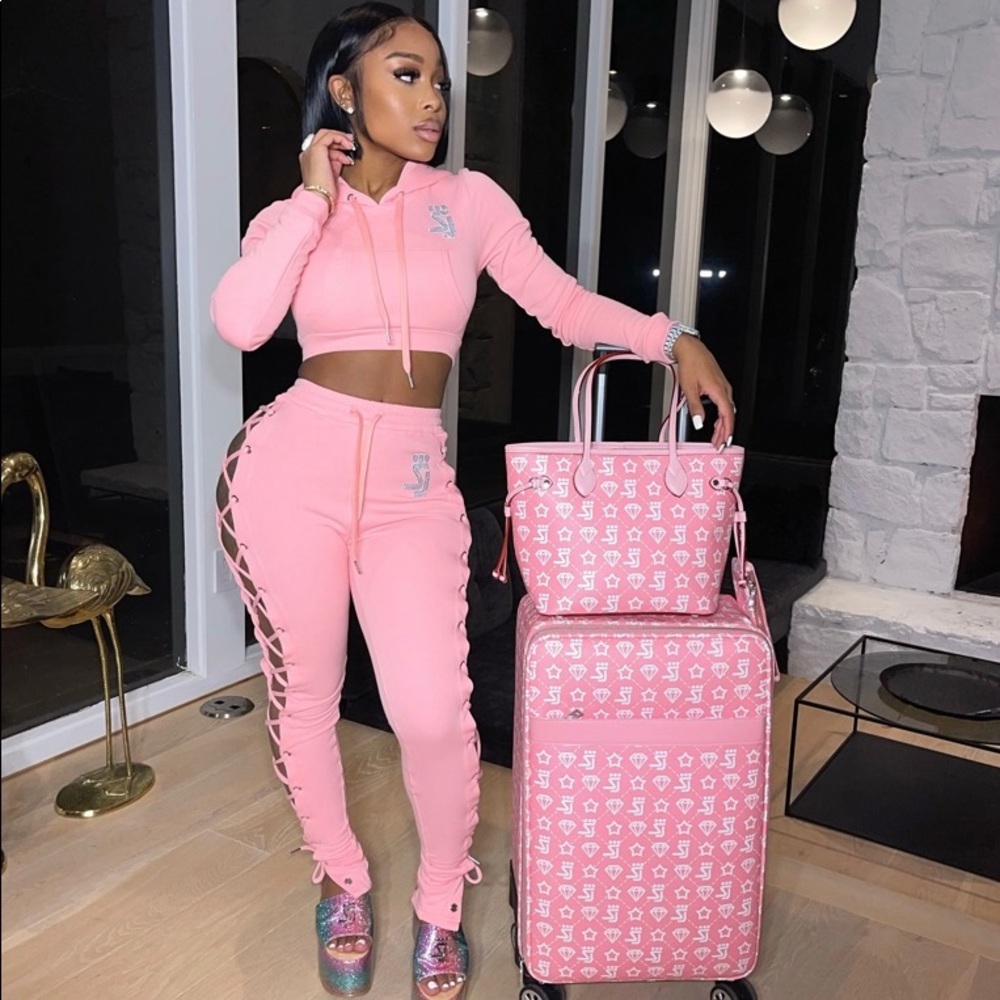 BRAND NEW SHANE JUSTIN 2 PIECE SET. NEVER WORN